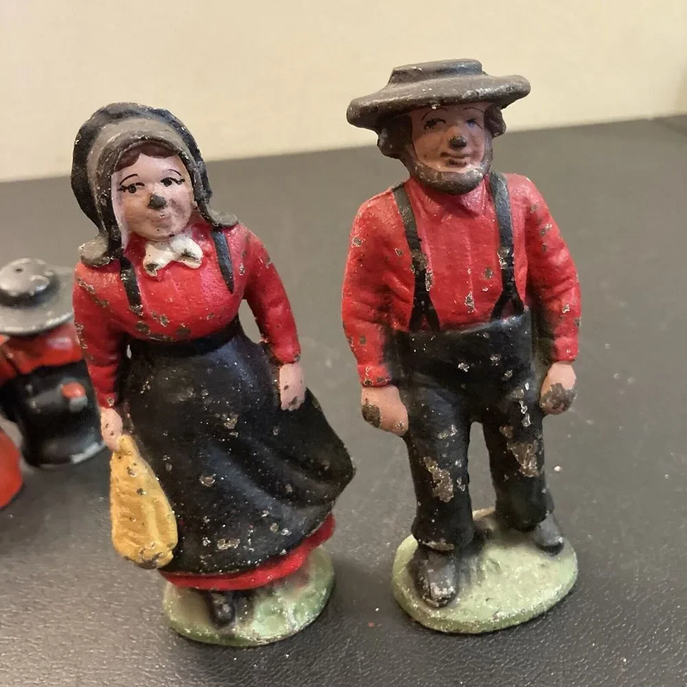 Cast Iron‎ Amish Figure Lot 11pc Couple Kids Rocking Chairs Wilton Clip PA Dutch